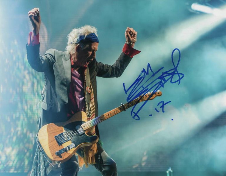 KEITH RICHARDS SIGNED AUTOGRAPH 11×14 PHOTO – THE ROLLING STONES GUITAR GOD JSA COLLECTIBLE MEMORABILIA