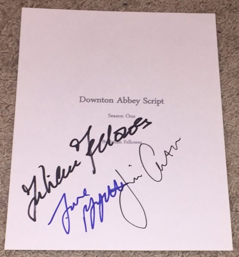 JULIAN FELLOWES JIM CARTER & FROGGATT SIGNED DOWNTON ABBEY SCRIPT W/EXACT PROOF
 COLLECTIBLE MEMORABILIA