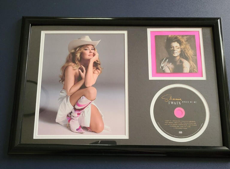 SHANIA TWAIN SIGNED AUTOGRAPHED CD INSERT MATTED AND FRAMED
 COLLECTIBLE MEMORABILIA
