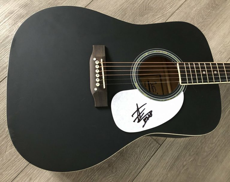 Bret Michaels Poison Signed Full Size Acoustic Guitar COA Exact Proof Autographed Bret Michaels Poison Signed Full Size Acoustic Guitar COA Exact Proof Autographed