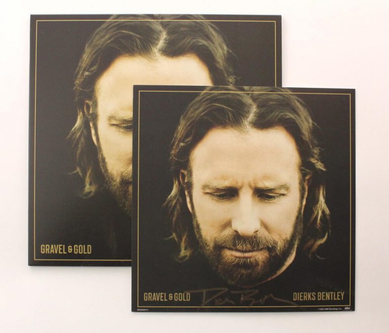 DIERKS BENTLEY SIGNED AUTOGRAPH GRAVEL & GOLD INSERT WITH ALBUM VINYL RECORD
 COLLECTIBLE MEMORABILIA