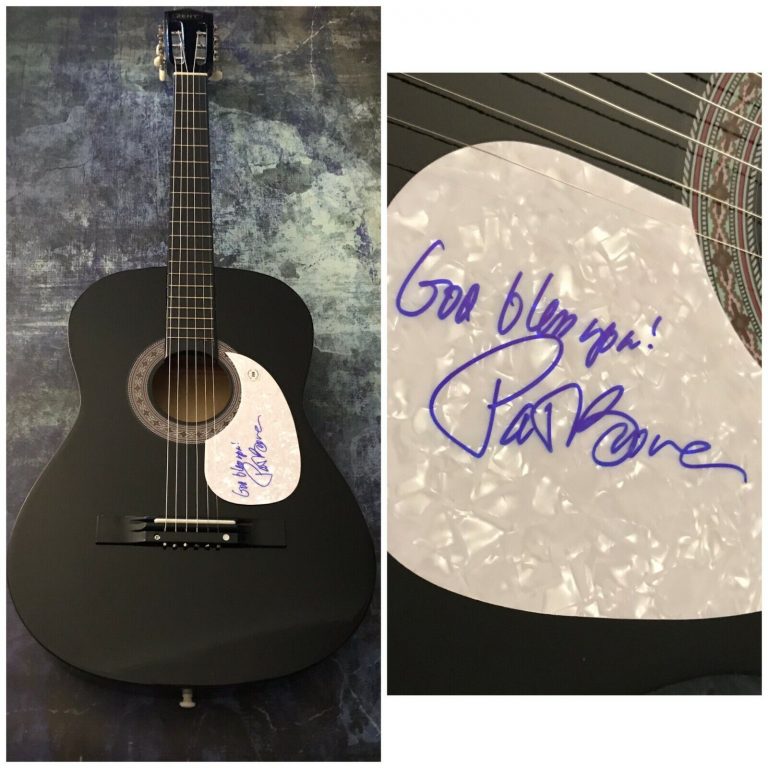 GFA THE CHEVY SHOWROOM * PAT BOONE * SIGNED ACOUSTIC GUITAR P4 COA
 COLLECTIBLE MEMORABILIA