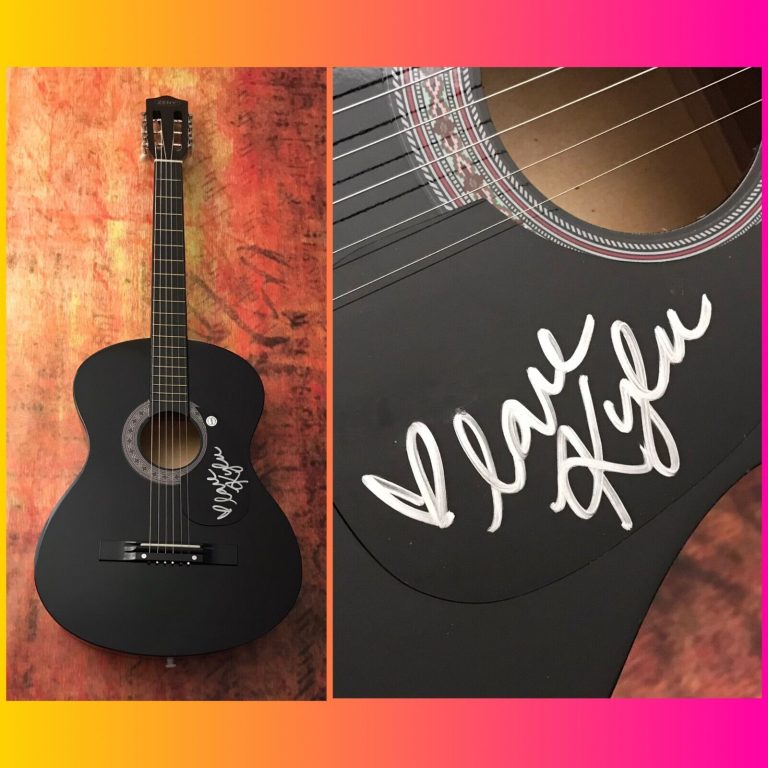 GFA BREAK THINGS COUNTRY STAR * KYLIE MORGAN * SIGNED ACOUSTIC GUITAR K4 COA
 COLLECTIBLE MEMORABILIA