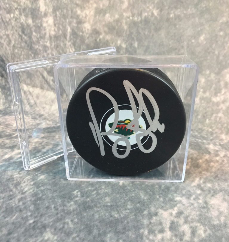 GFA MINNESOTA WILD * BRUCE BOUDREAU * SIGNED NHL LOGO PUCK B2 COA
 COLLECTIBLE MEMORABILIA