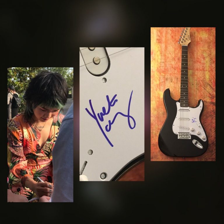 GFA COVET BAND GUITARIST * YVETTE YOUNG * SIGNED ELECTRIC GUITAR PROOF Y5 COA
 COLLECTIBLE MEMORABILIA