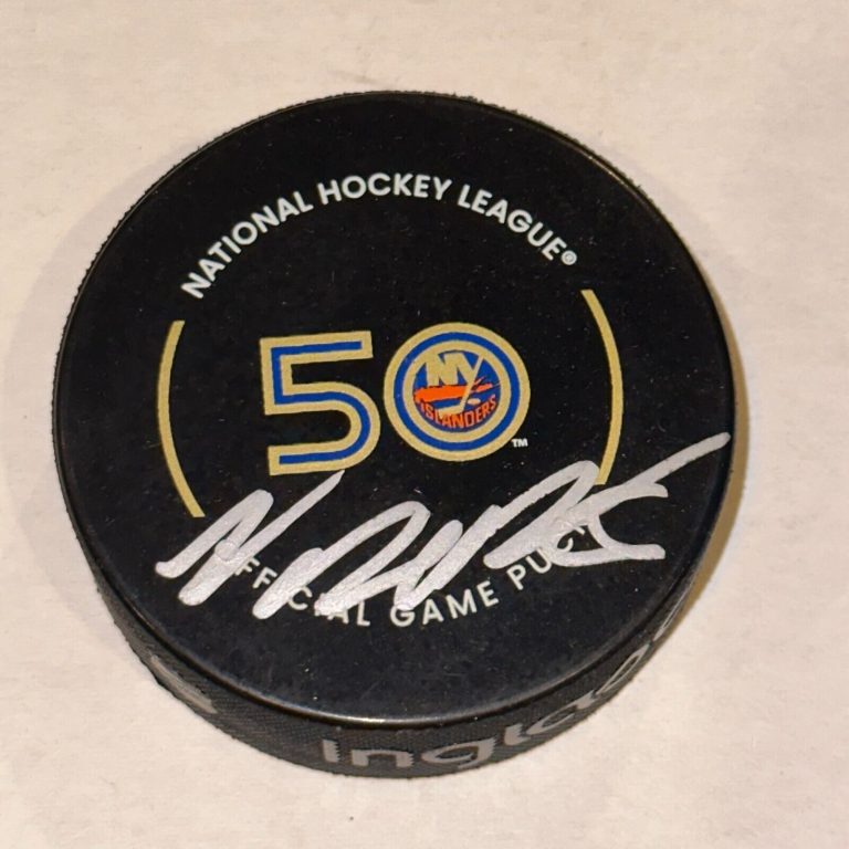 NOAH DOBSON SIGNED NY ISLANDERS 50TH ANNIV. OFFICIAL GAME PUCK BECKETT BAS
 COLLECTIBLE MEMORABILIA