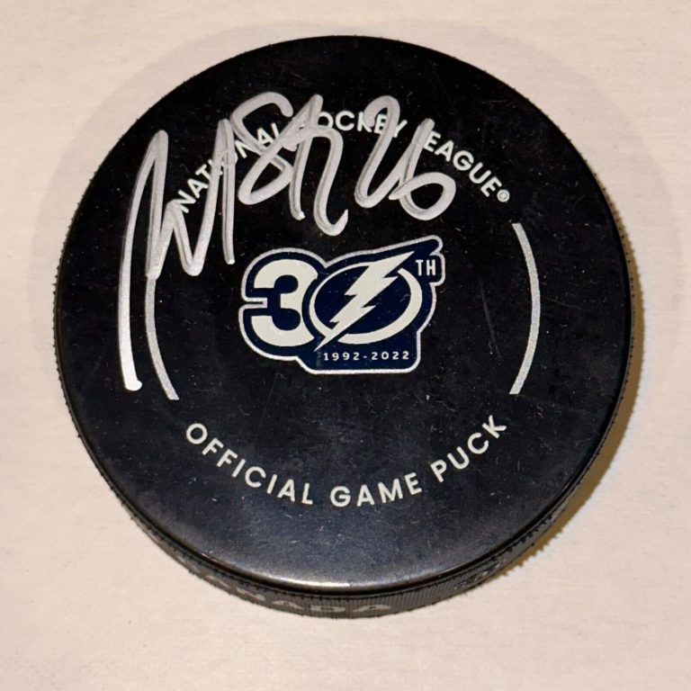 MARTIN ST. LOUIS SIGNED LIGHTNING 30TH ANNIV OFFICIAL GAME PUCK BECKETT AUTH BAS
 COLLECTIBLE MEMORABILIA