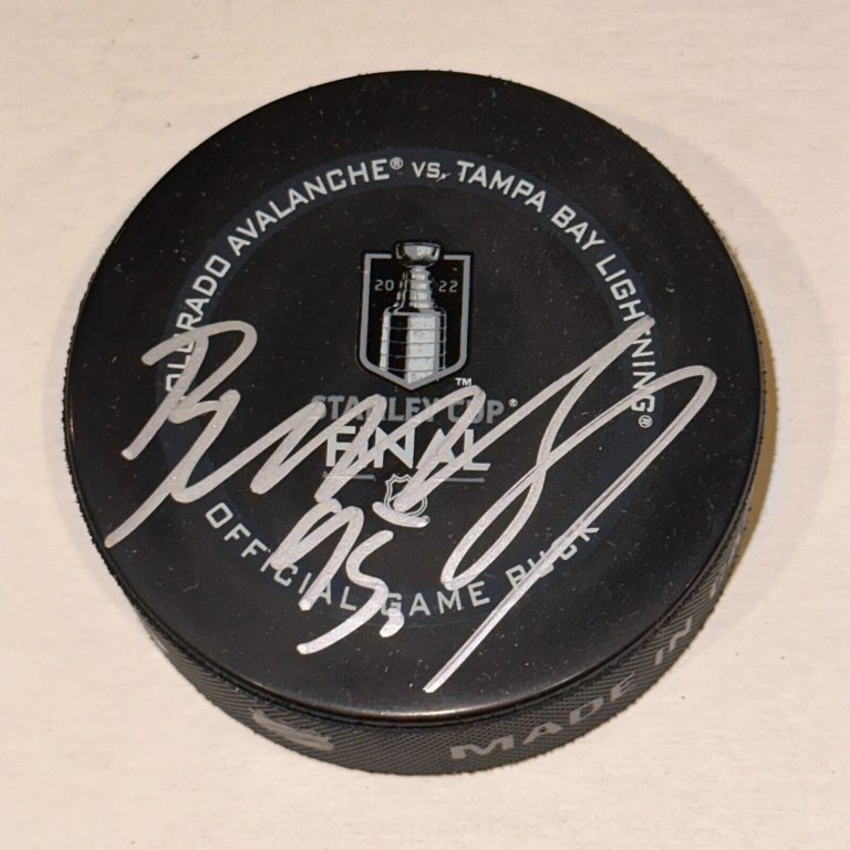 ANDRE BURAKOVSKY SIGNED 2022 STANLEY CUP OFFICIAL GAME PUCK BECKETT AUTH BAS
 COLLECTIBLE MEMORABILIA
