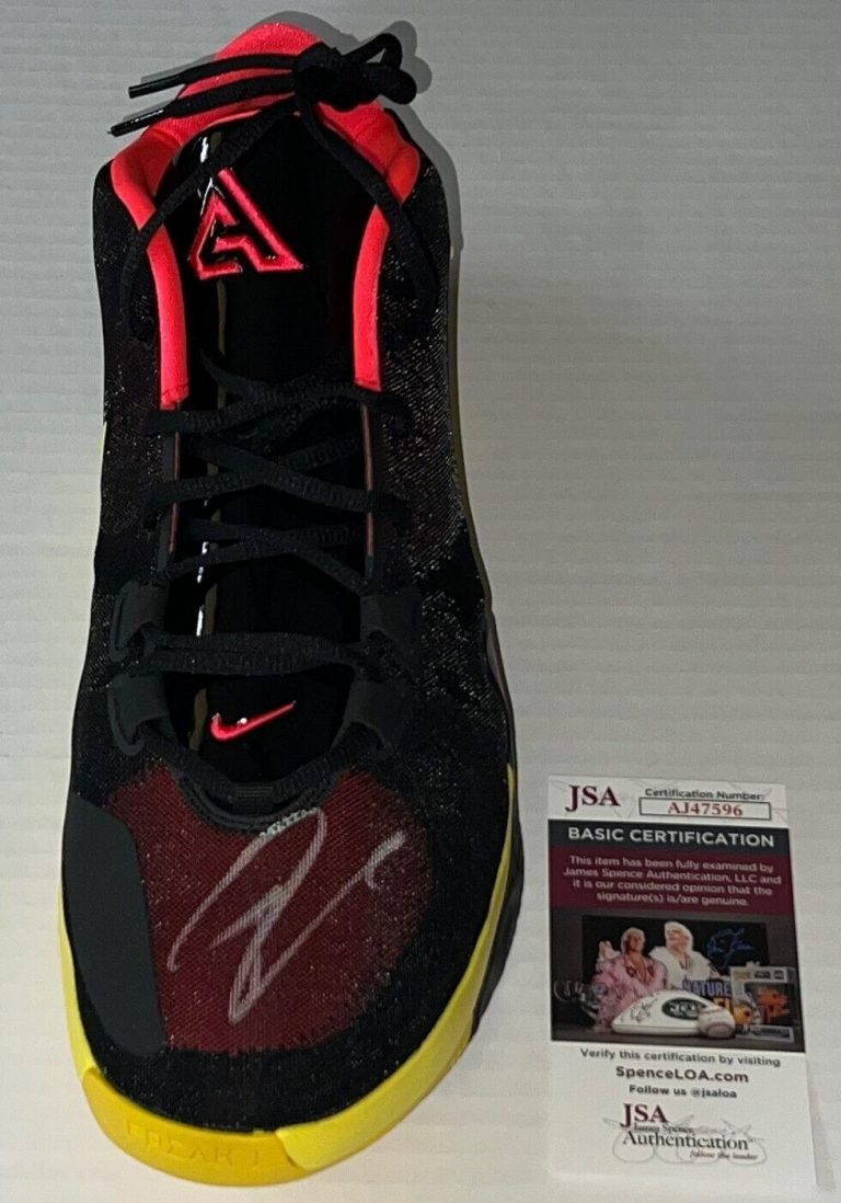 GIANNIS ANTETOKOUNMPO BUCKS SIGNED NIKE ZOOM FREAK 1 SOUL GLO SHOE JSA
 COLLECTIBLE MEMORABILIA