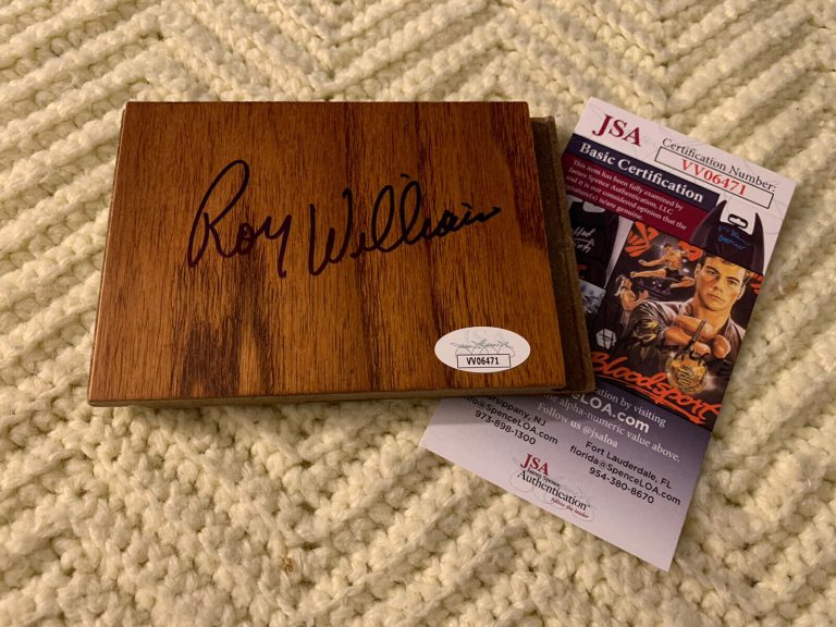 ROY WILLIAMS SIGNED 3.5 X 5 WOOD FLOOR TILE JSA AUTHENTICATION COA UNC KANSAS
 COLLECTIBLE MEMORABILIA