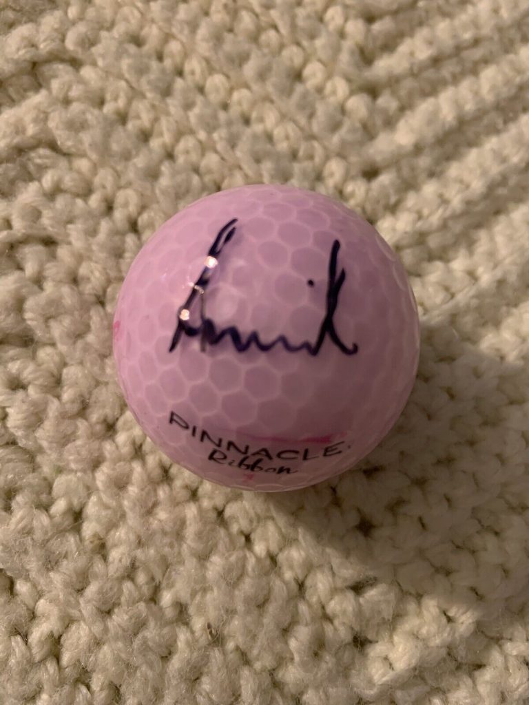 ANNIKA SORENSTAM SIGNED PINK GOLF BALL AUTOGRAPHED LPGA
 COLLECTIBLE MEMORABILIA