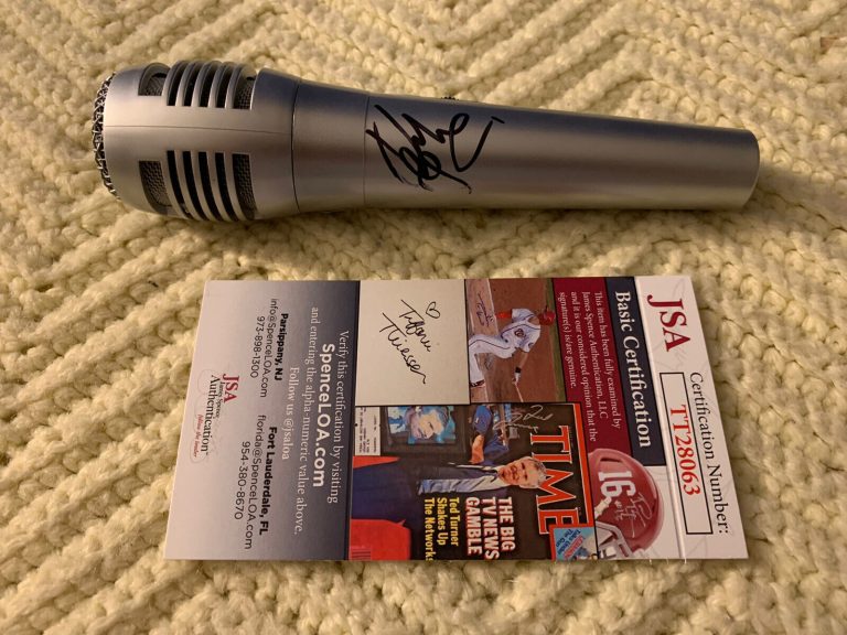 DEBBIE GIBSON SIGNED MIC MICROPHONE JSA AUTHENTICATION COA AUTOGRAPHED
 COLLECTIBLE MEMORABILIA
