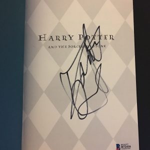 DANIEL RADCLIFFE SIGNED HARRY POTTER SORCERER'S STONE BOOK BECKETT BAS AUTOGRAPH COLLECTIBLE MEMORABILIA