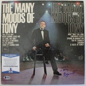 Tony Bennett Signed Many Moods of Tony Album Record LP w/Beckett COA G95255 Collectible Memorabilia