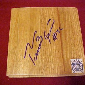 SACRAMENTO KINGS FRANCISCO GARCIA SIGNED FLOOR TILE RARE LOOK Collectible Memorabilia