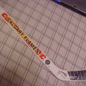 CALGARY FLAMES OLLI JOKINEN SIGNED LOGO STICK Collectible Memorabilia