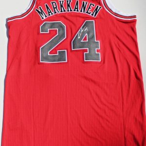 Lauri Markkanen Signed Chicago Bulls Authentic XL Basketball Jersey w/COA Collectible Memorabilia