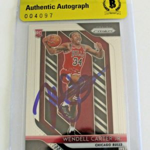 Wendell Carter Jr. Signed Prizm Rookie Authentic Beckett Chicago Bulls RC #80 Collectible Memorabilia