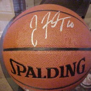 MINNESOTA WOLVES JONNY FLYNN SIGNED BASKETBALL SYRACUSE Collectible Memorabilia