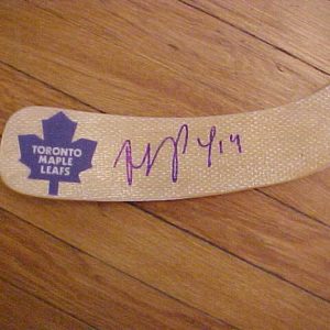 TORONTO MAPLE LEAFS JOFFREY LUPUL SIGNED FULL SIZE ADULT STICK Collectible Memorabilia