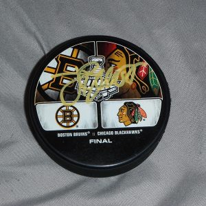 2013 BOSTON BRUINS JOHNNY BOYCHUK SIGNED STANLEY CUP PUCK Collectible Memorabilia