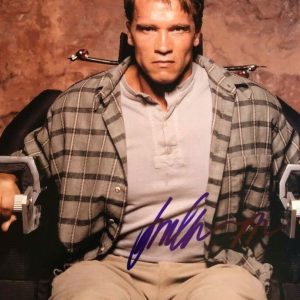 Arnold Schwarzenegger Total Recall signed autographed 11x14 photo BECKETT COA