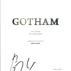Ben McKenzie Signed Autographed GOTHAM Pilot Episode Script COA VD