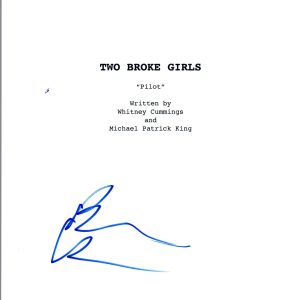 Beth Behrs Signed Autographed TWO BROKE GIRLS Pilot Episode Script COA VD