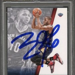 2014-15 Panini Prestige #30 Eric Gordon Signed Card AUTO PSA Slabbed