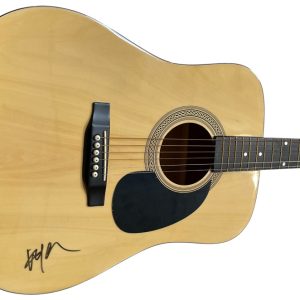WILLIE NELSON SIGNED FULL SIZE ACOUSTIC GUITAR AUTHENTIC AUTOGRAPH PSA COA