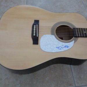 Shawn Colvin Signed Autographed Acoustic Guitar PSA Guaranteed