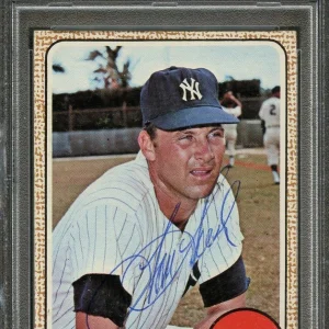 1969 TOPPS #212 TOM TRESH Signed Card PSA Slabbed Auto Yankees