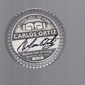 CARLOS ORTIZ HAND SIGNED BOXING HOF PAPERWEIGHT+COA VERY RARE 65/100