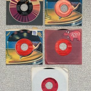 ELVIS PRESLEY LOT OF 4 VINTAGE 7 INCH 45's+BONUS JAILHOUSE ROCK+HOUND DOG+MORE
