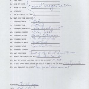 CHUCK YEAGER HAND SIGNED+FILLED OUT 20 QUESTIONS AVIATION LEGEND+WAR HERO JSA