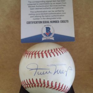 WIILIE MAYS GIANTS VINTAGE SIGNED AUTOGRAPHED N.L. BASEBALL BECKETT C95270