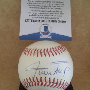 WIILIE MAYS GIANTS VINTAGE SIGNED AUTOGRAPHED N.L. BASEBALL BECKETT C95269