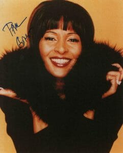 PAM GRIER SIGNED AUTOGRAPH 8X10 PHOTO – FOXY BROWN, JACKIE BROWN BEAUTY, RARE! COLLECTIBLE MEMORABILIA