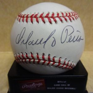 ORLANDO PENA CARDINALS/PIRATES SIGNED N.L. BASEBALL W/COA