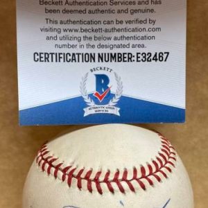 PHIL RIZZUTO HOF 94 YANKEES SIGNED AUTOGRAPHED A.L. BASEBALL BECKETT E32467