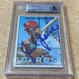 1967 TOPPS JULIAN JAVIER #226 CARDINALS SIGNED CARD BECKETT AUTO VINTAGE
