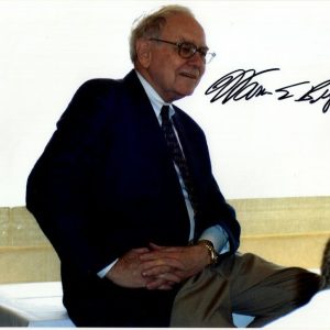 WARREN BUFFETT signed 8x10 photo JSA LOA