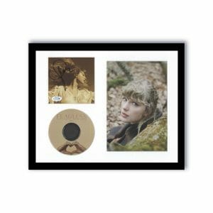 TAYLOR SWIFT “FEARLESS (TAYLOR’S VERSION)” AUTOGRAPH SIGNED FRAMED CD DISPLAY B COLLECTIBLE MEMORABILIA