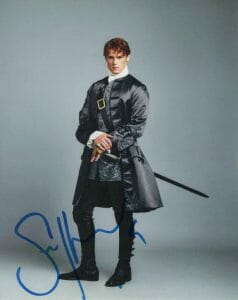 SAM HEUGHAN SIGNED AUTOGRAPH 8X10 PHOTO – SEXY JAMIE FRASER, OUTLANDER STUD B COLLECTIBLE MEMORABILIA