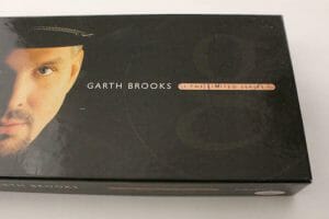 GARTH BROOKS SIGNED AUTOGRAPH CD BOX SET THE LIMITED SERIES COUNTRY STAR W/ JSA COLLECTIBLE MEMORABILIA