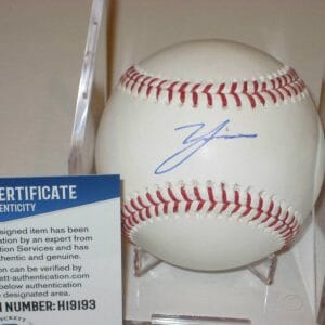 YUSEI KIKUCHI (Seattle Mariners) Signed Official MLB Baseball w/ Beckett COA