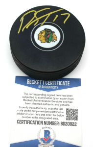 DYLAN STROME SIGNED CHICAGO BLACKHAWKS HOCKEY PUCK W/BECKETT COA BD20922 COLLECTIBLE MEMORABILIA