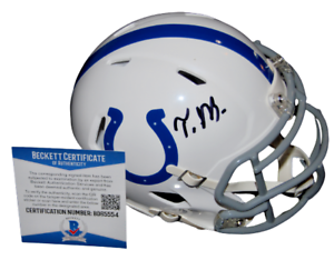 TOM MOORE signed (INDIANAPOLIS COLTS) mini football helmet BECKETT BAS BD65554