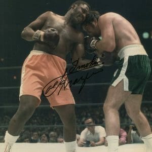 SMOKIN JOE FRAZIER SIGNED AUTOGRAPH 8X10 PHOTO - LEGENDARY HEAVYWEIGHT CHAMPION!
