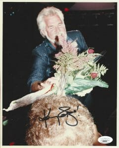 KENNY ROGERS SIGNED AUTOGRAPH 8×10 ORIGINAL CONCERT PHOTO JSA CANDID 1OF A KIND
 COLLECTIBLE MEMORABILIA